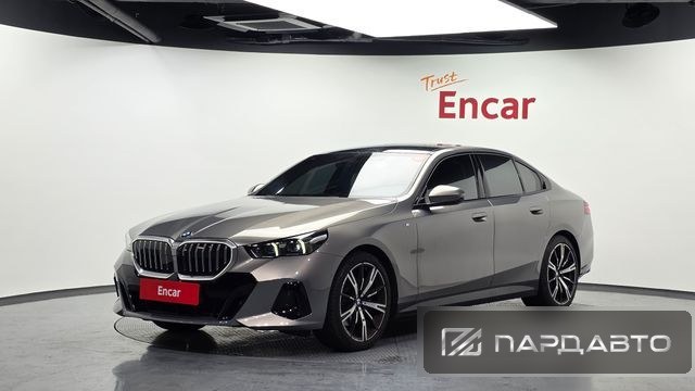 BMW 5 Series (G60)