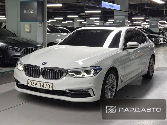 BMW 5 Series (G30)