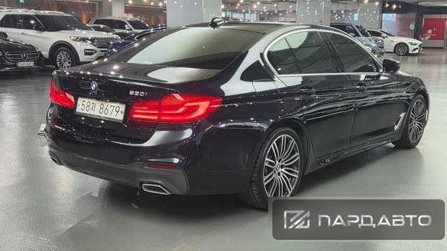 BMW 5 Series (G30)