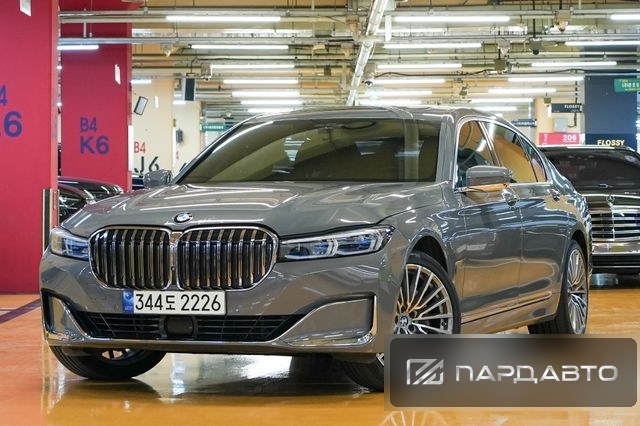 BMW 7 Series (G11)