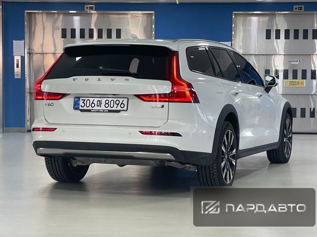 Volvo V60 Cross Country