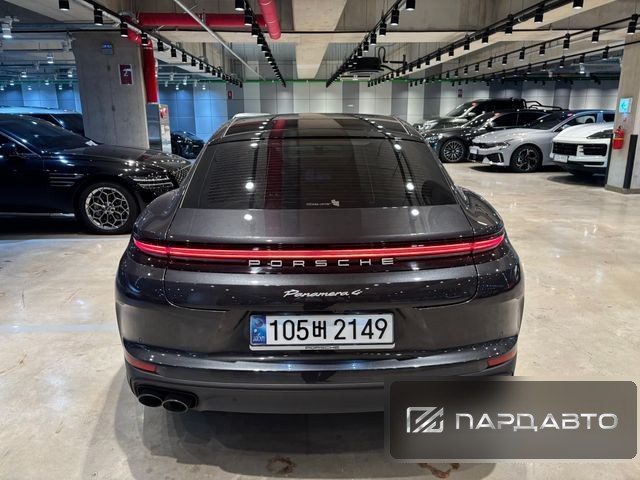 Porsche Panamera (976)