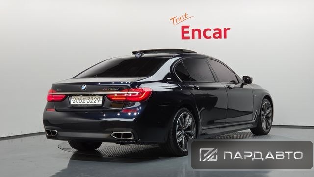 BMW 7 Series (G11)