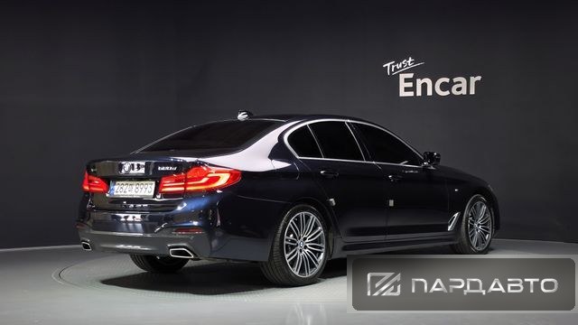 BMW 5 Series (G30)