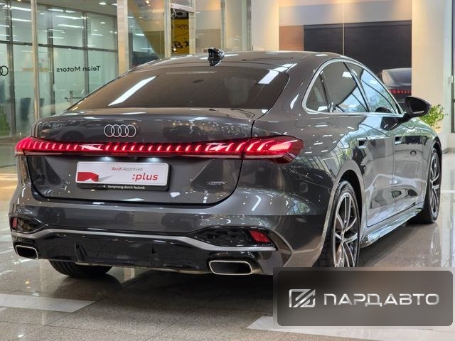 Audi A5 (B10)