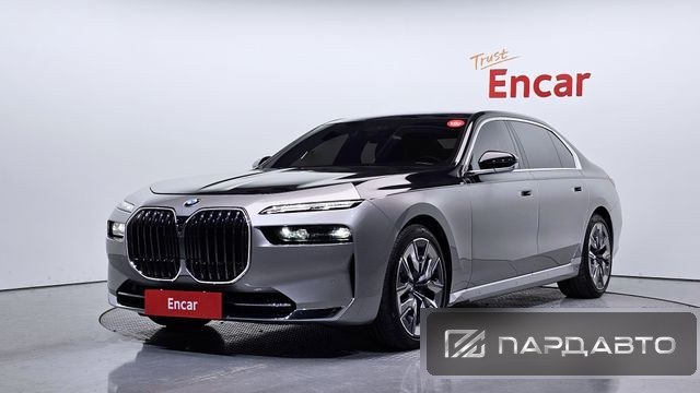 BMW 7 Series (G70)