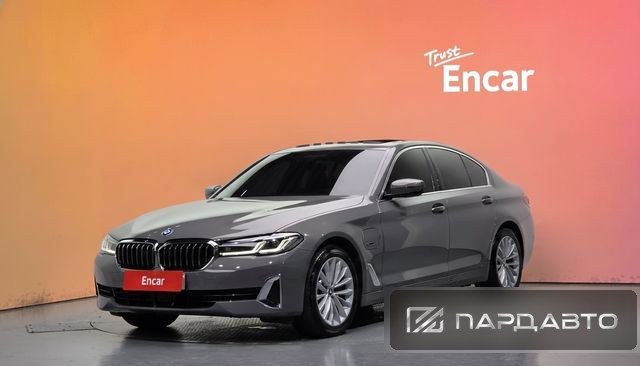 BMW 5 Series (G30)