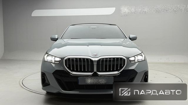 BMW 5 Series (G60)