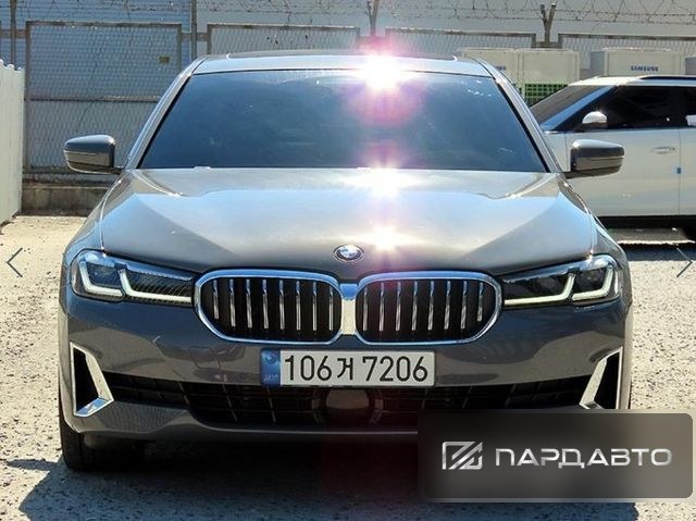 BMW 5 Series (G30)