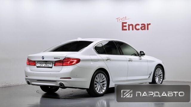 BMW 5 Series (G30)