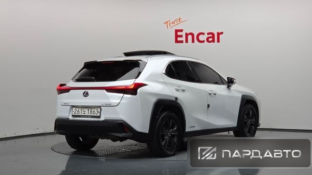 Lexus UX250h