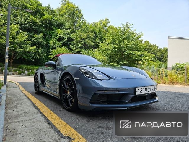 Porsche 718 Boxster