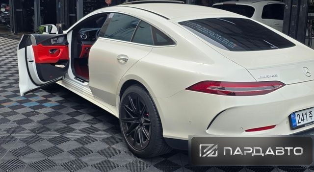 Mercedes-Benz AMG GT