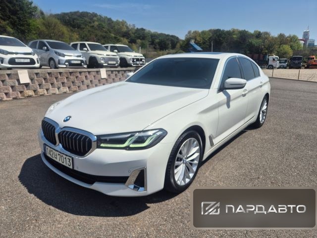 BMW 5 Series (G30)