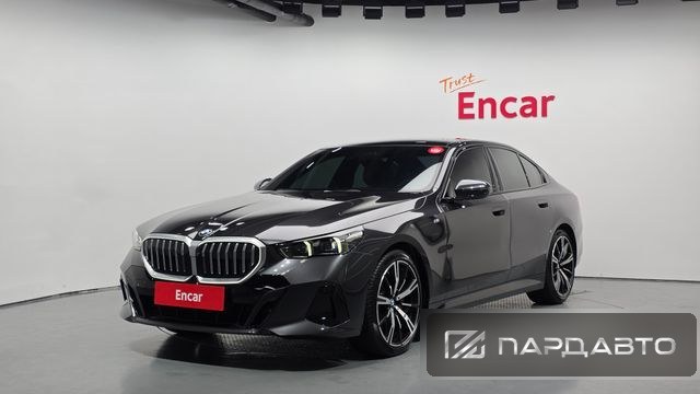 BMW 5 Series (G60)