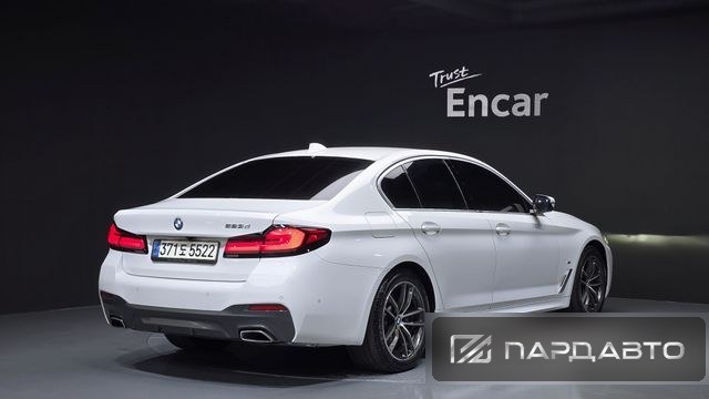 BMW 5 Series (G30)