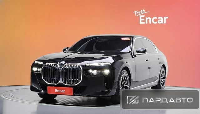 BMW 7 Series (G70)
