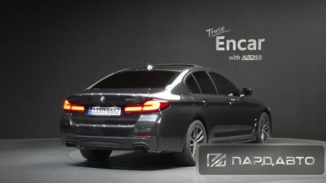 BMW 5 Series (G30)