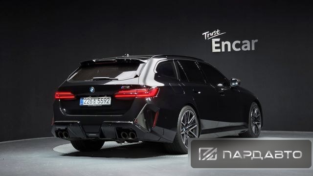 BMW M5 (G90)