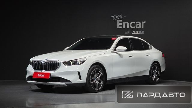 BMW 5 Series (G60)