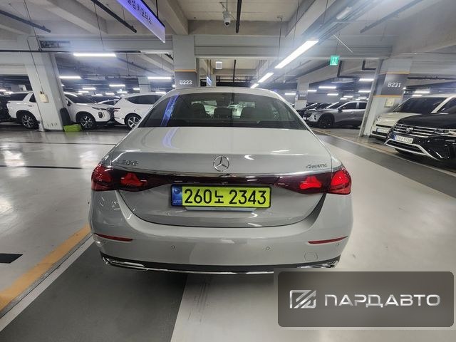 Mercedes-Benz E-Class (W214)