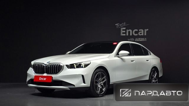 BMW 5 Series (G60)