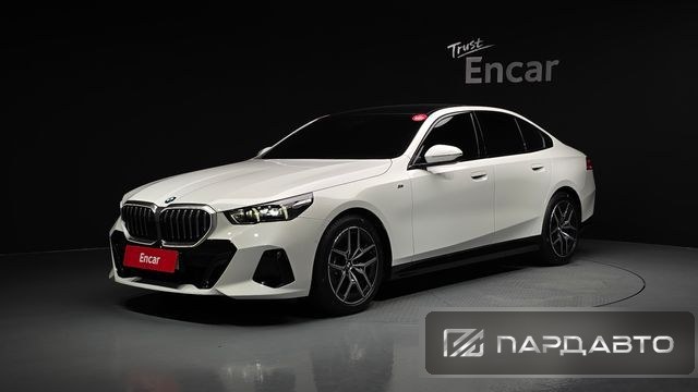 BMW 5 Series (G60)