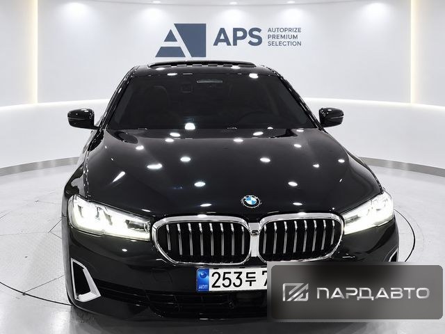 BMW 5 Series (G30)