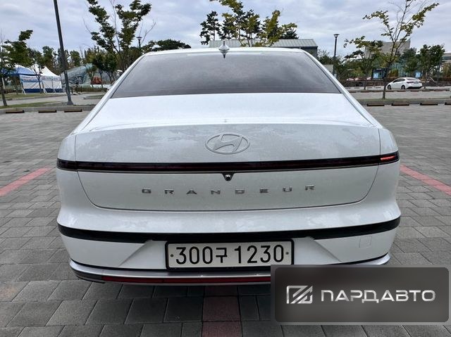 Hyundai Grandeur (GN7)