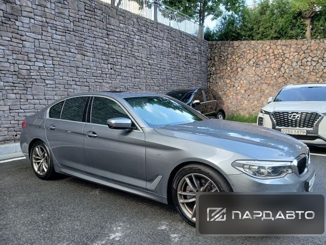 BMW 5 Series (G30)