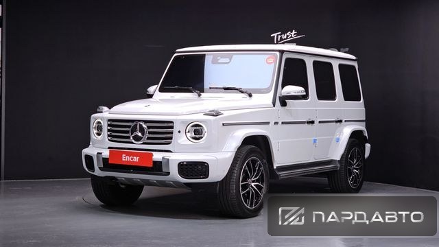 Mercedes-Benz G-Class (W465)
