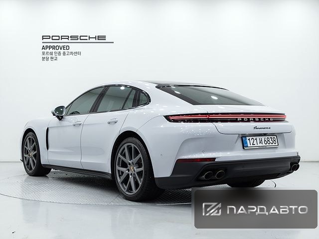 Porsche Panamera (976)