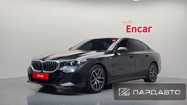 BMW 5 Series (G60)