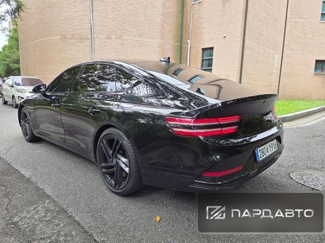 Genesis Electrified G80 (RG3)