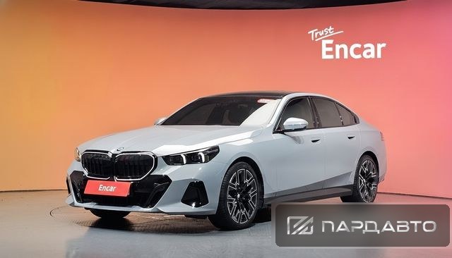 BMW 5 Series (G60)