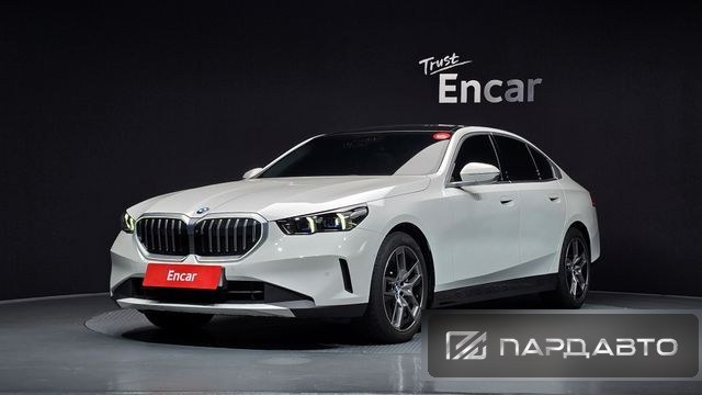 BMW 5 Series (G60)