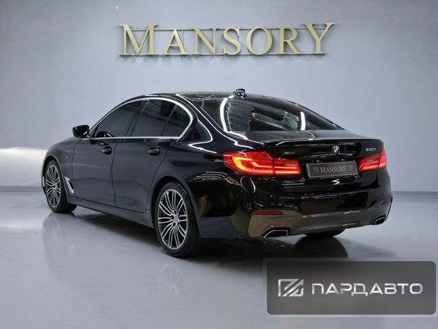 BMW 5 Series (G30)