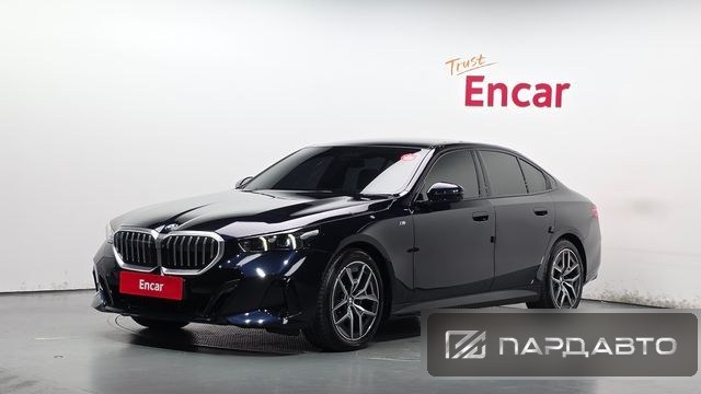 BMW 5 Series (G60)