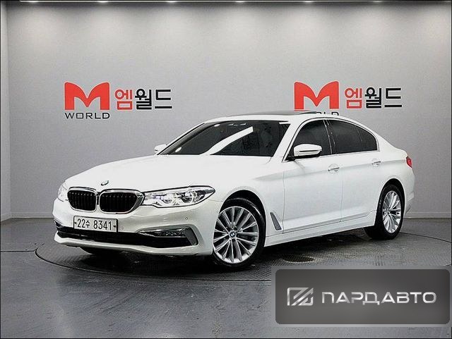 BMW 5 Series (G30)