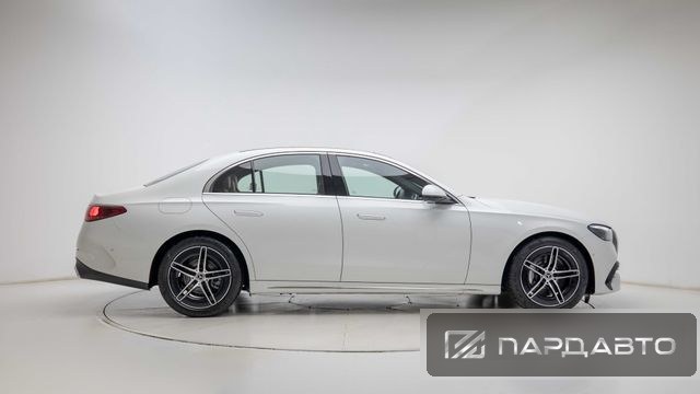Mercedes-Benz E-Class (W214)