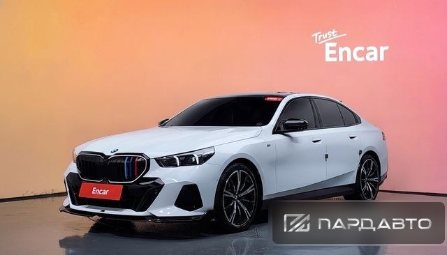 BMW 5 Series (G60)