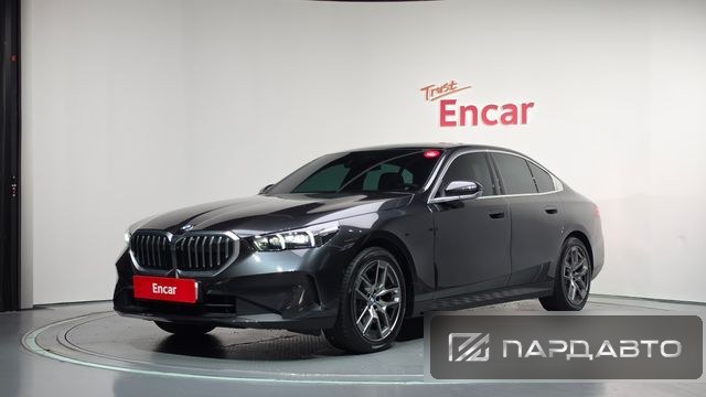 BMW 5 Series (G60)
