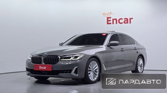 BMW 5 Series (G30)