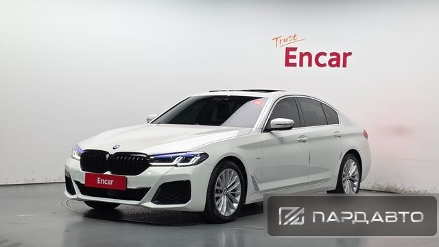 BMW 5 Series (G30)