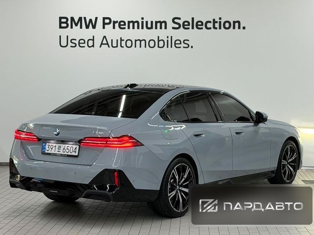 BMW 5 Series (G60)