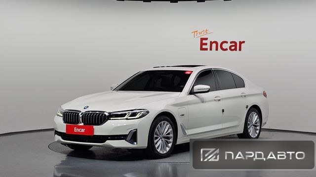 BMW 5 Series (G30)