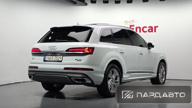 Audi Q7 (4M)