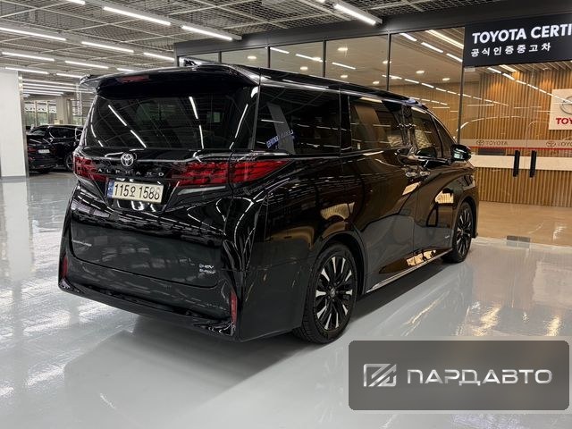 Toyota Alphard (AH40)