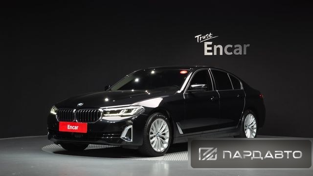 BMW 5 Series (G30)