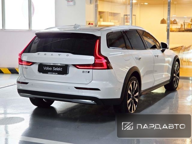 Volvo V60 Cross Country